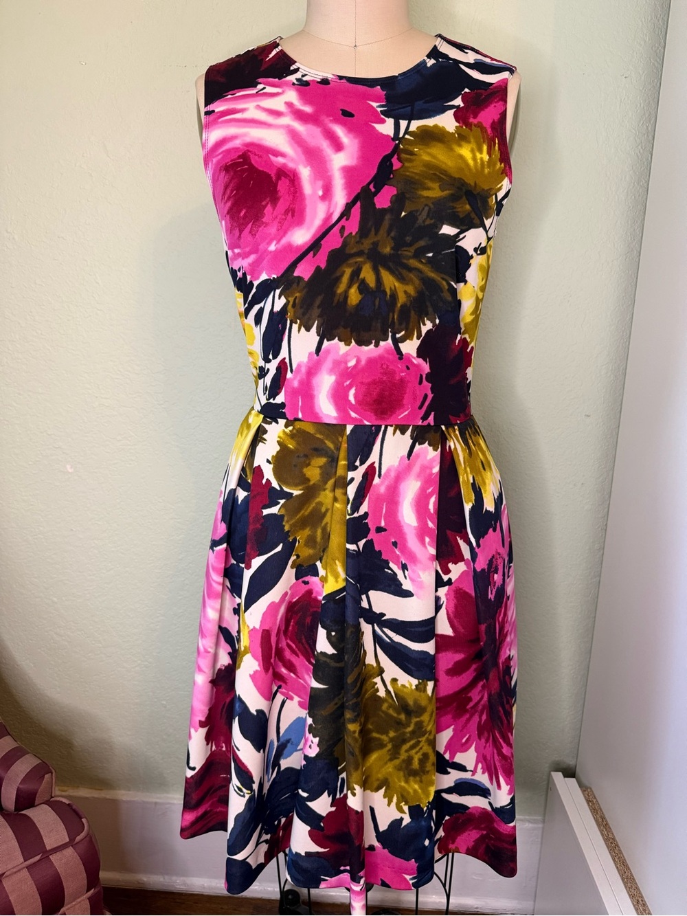 Fit & Flare  Floral Summer Dress by Taylor 8